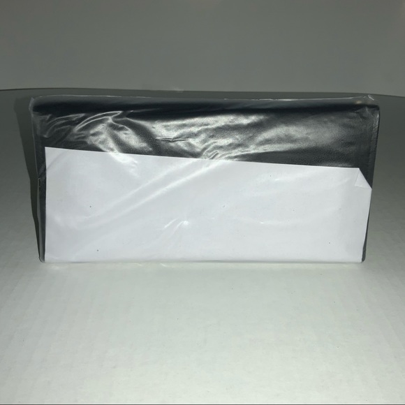 Ladies wallets - Picture 4 of 5